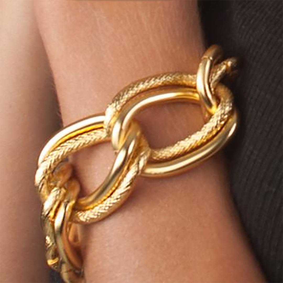 Chunky Chain Link Bracelet in Gold